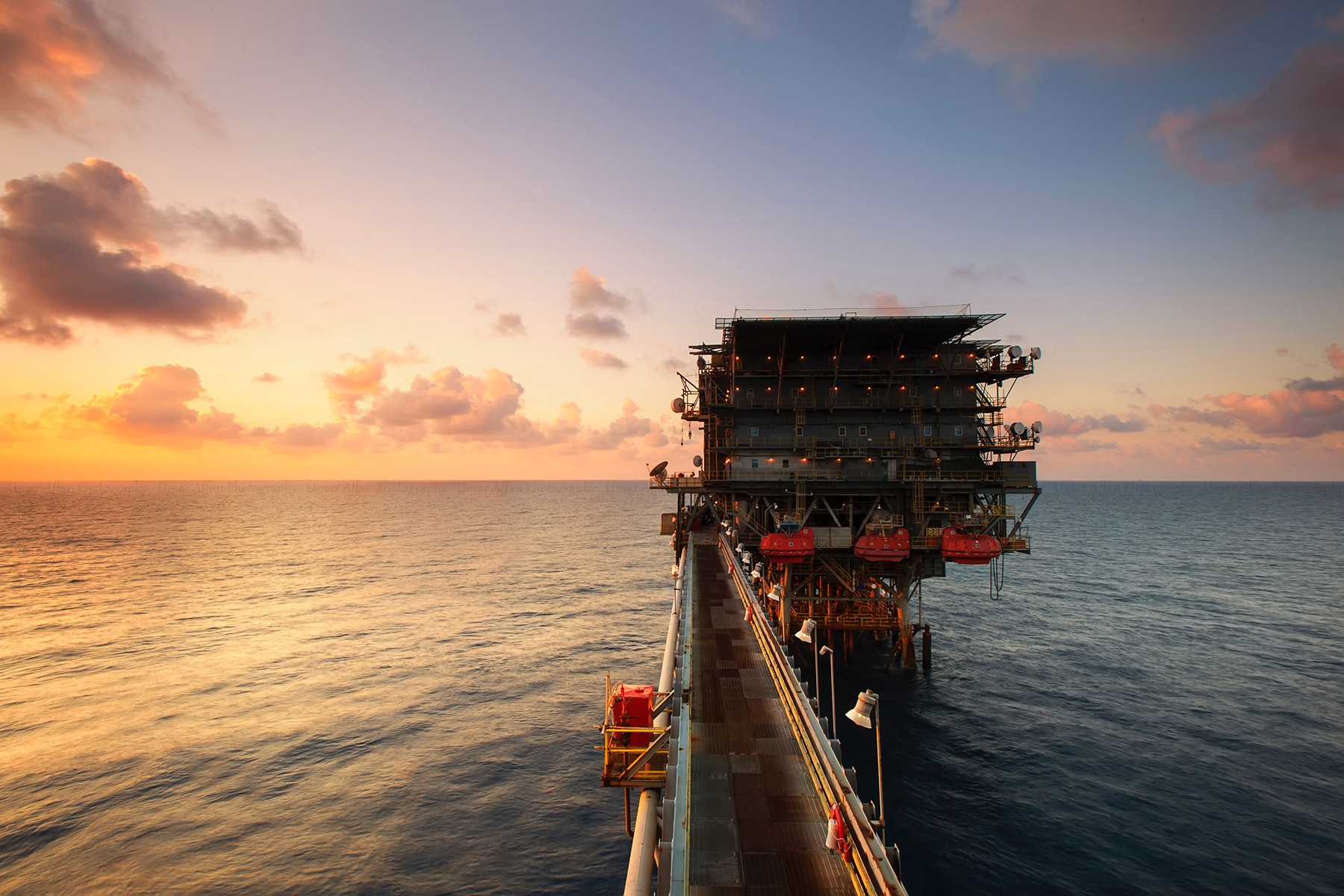 Offshore drilling and marine operations context