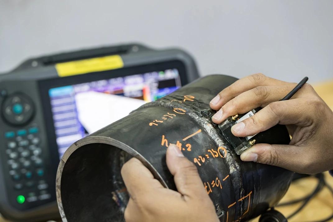 Pipe weld inspection support